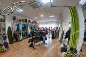escuela-de-surf-en-tenerife-8-1 blank